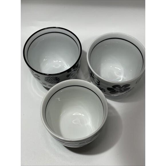 Lot of 3 Pier 1 Imports 4 oz Akina Sake Tea Cups Black White Floral Design 2.5” - Picture 7 of 7